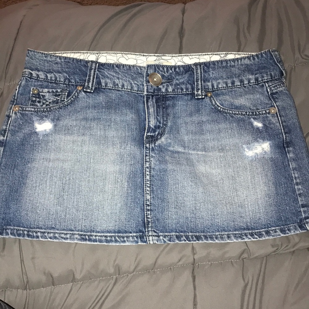 Light wash denim ripped skirt